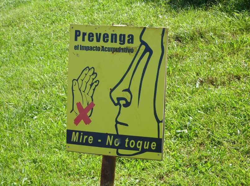 ¿Se puede tocar un moai?